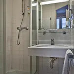 Murat Otel Paris